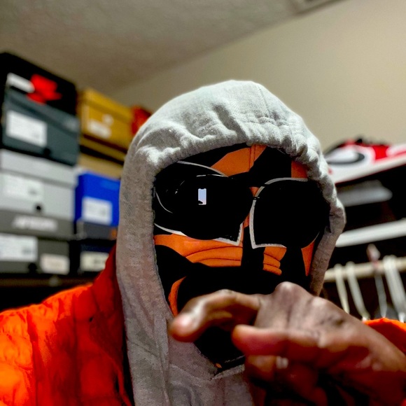 Meet your Posher, Byron - Picture 2 of 3